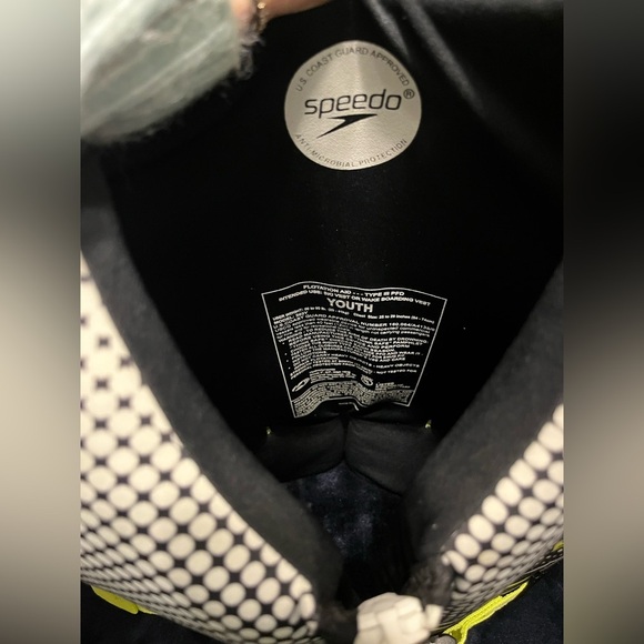 NWOT Speedo Life vest - Picture 3 of 3